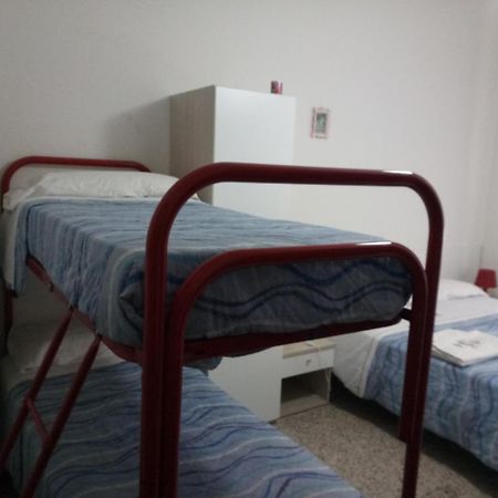 London Cafe Bed & Breakfast Castelnovo ne' Monti Bagian luar foto